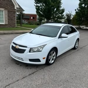 2015 Chevrolet Cruze. 154k Miles. Ac/Heat. Touch Screen Radio